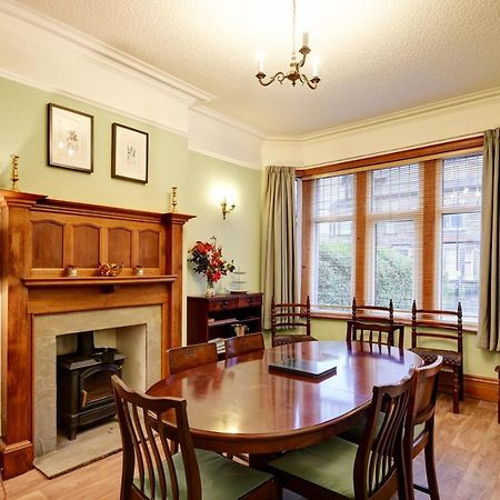 Spacious Victorian Townhouse Near Hcc With Off Street Parking 해러게이트 외부 사진
